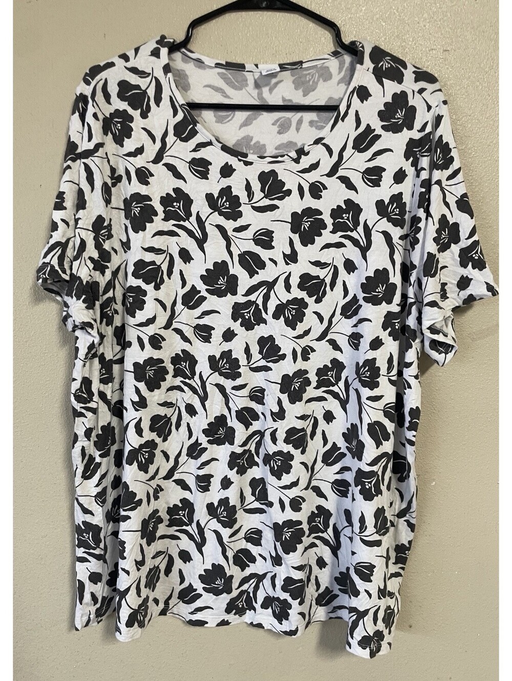 plus size tee shirts for women Old Navy Xxl White Black Floral Short Sleeve
